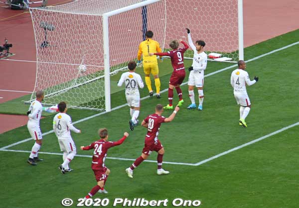 Vissel Kobe scores their first goal.
Keywords: tokyo shinjuku olympic national stadium soccer football