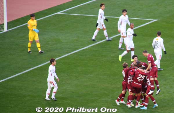 Vissel Kobe celebrate their first goal.
Keywords: tokyo shinjuku olympic national stadium soccer football