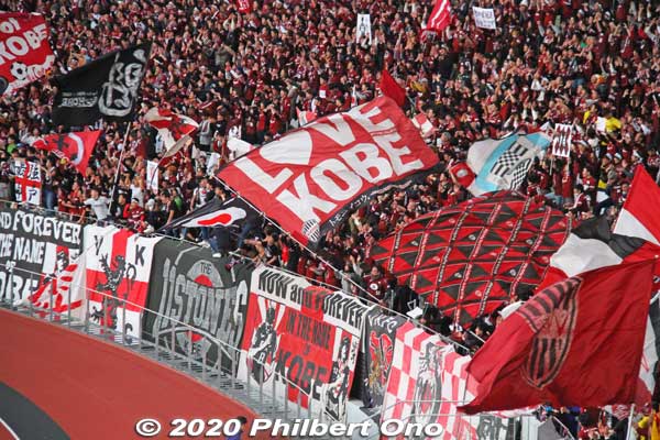 Vissel Kobe fans go wild.
Keywords: tokyo shinjuku olympic national stadium soccer football