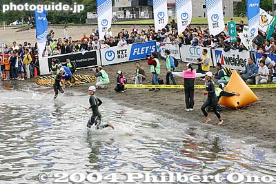 Turn-around point for another lap.
Keywords: tokyo minato-ku odaiba triathlon swimming cycling marathon