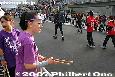 Ganbare!
Keywords: tokyo marathon race runners big sight koto-ku taiko drummers