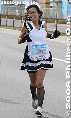 Muscular maid at Tokyo Marathon 2008
Keywords: tokyo marathon runners race costume players cosplayers japancosplayer kotosports