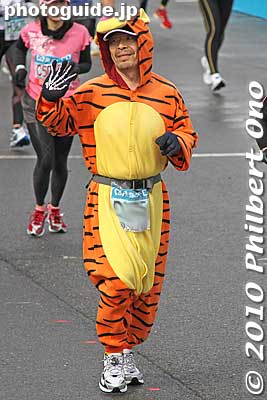 Tiger
Keywords: tokyo marathon 2010 costume players cosplayers 