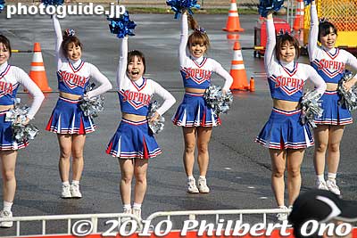 Keywords: tokyo marathon 2010 cheerleaders 