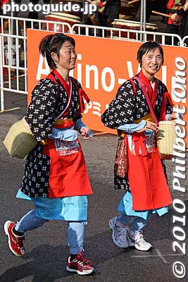 Tea pickers. Must be from Shizuoka.
Keywords: tokyo marathon 2010 costume players cosplayers 