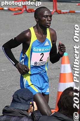LIMO Felix from Kenya is 6th place.
Keywords: tokyo koto-ku marathon runners big sight finish line 