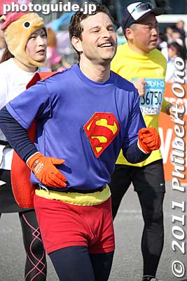 Superman
Keywords: tokyo koto-ku marathon runners big sight finish line 