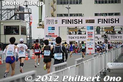 Keywords: tokyo marathon runners 2012