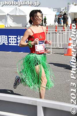 Hula girl
Keywords: tokyo koto ward big sight marathon 2013