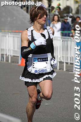 Maid
Keywords: tokyo koto ward big sight marathon 2013