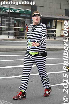 Prisoner
Keywords: tokyo marathon 2015 runners costumes cosplayers