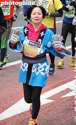 Shimada hairstyle
Keywords: tokyo marathon 2015 runners costumes cosplayers