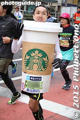 Starbucks coffee
Keywords: tokyo marathon 2015 runners costumes cosplayers