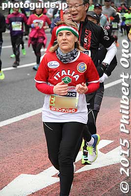 Keywords: tokyo marathon 2015 runners costumes cosplayers