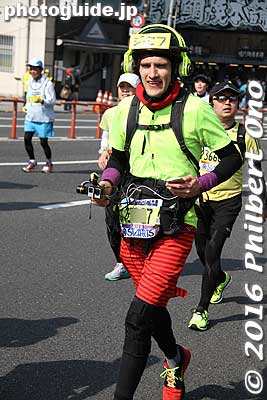 Joseph
Keywords: tokyo marathon 2016 cosplayer runners costumes