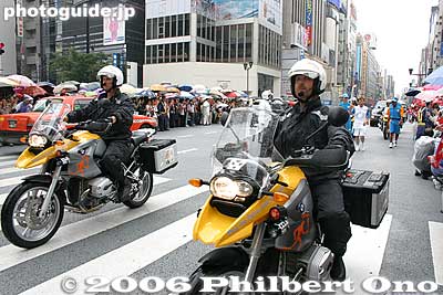 Motorcycle escort
Keywords: tokyo athens 2004 olympic torch relay