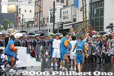 Keywords: tokyo athens 2004 olympic torch relay