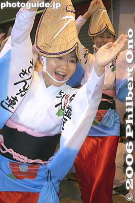 From the Suginami Ward Office, Sazanka-ren 杉並区役所さざんか連
Keywords: tokyo suginami-ku koenji awa odori dance festival