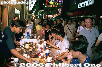 Koenji has many shopping arcades and side streets teeming with eateries.
Keywords: tokyo suginami-ku koenji awa odori dance festival