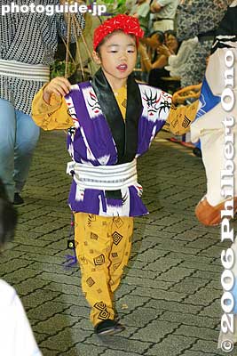 Keywords: tokyo suginami-ku koenji awa odori dance festival matsuri woman women kimono children