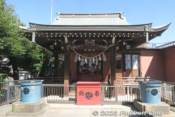 Omurai Katori Shrine's main worship hall.
Keywords: tokyo sumida-ku omurai katori jinja shrine