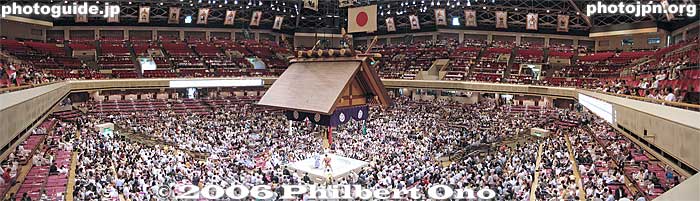 Panorama shot of sumo arena during a sumo tournament. There are two levels.
Keywords: tokyo sumida-ku ryogoku kokugikan sumo japankokugikan
