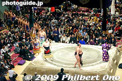 Keywords: tokyo sumida-ku ward ryogoku kokugikan sumo tournament ozumo rikishi wrestlers 
