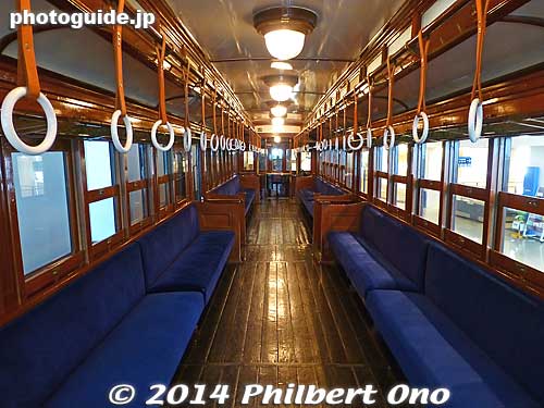 Inside Class DeHa1 electric railcar – No. DeHa5 (built in 1924).
Keywords: tokyo sumida-ku tobu museum train railway