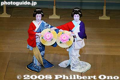 Keywords: tokyo taito-ku ward asakusa odori dance geisha festival women japanese kimono japangeisha