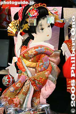 Maiko
Keywords: tokyo taito-ku ward asakusa sensoji temple hagoita-ichi battledore fair paddle matsuri festival