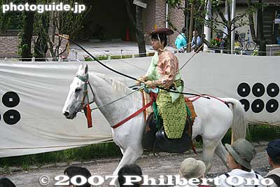 Woman archer
Keywords: tokyo taito-ku ward asakusa yabusame horseback archery sumida park