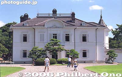 Jinpukaku Mansion built for the Taisho Emperor
Keywords: tottori