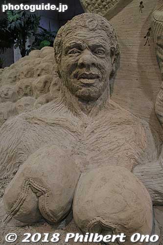 Boxer sand sculpture.
Keywords: tottori Sand Museum sculptures