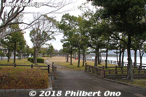 Near Hawai Onsen is a nice lakeside park.
Keywords: tottori yurihama hawai onsen hot spring