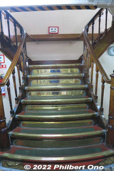 Staircase to upper deck.
Keywords: Toyama Shinko Port imizu kaio kaiwo maru museum ship