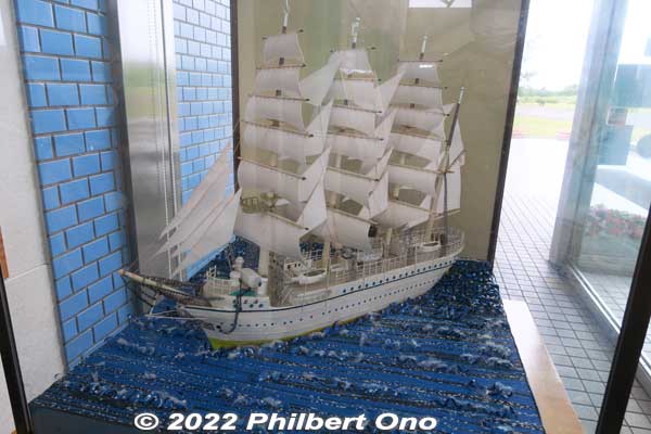 Scale model of Kaiwo Maru.
Keywords: Toyama Shinko Port imizu kaio kaiwo maru park japan sea center
