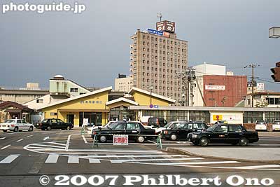 JR Takaoka Station (south side)
Keywords: toyama takaoka train station