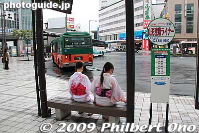 Bus stop in front Yamagata Station.
Keywords: yamagata station train 