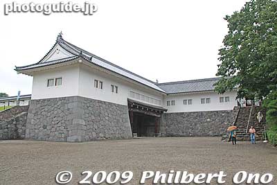Ninomaru Higashi Otemon Gate
Keywords: yamagata castle kajo park 