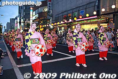 Keywords: yamagata hanagasa matsuri festival tohoku flower hat dancers woman girls women kimono