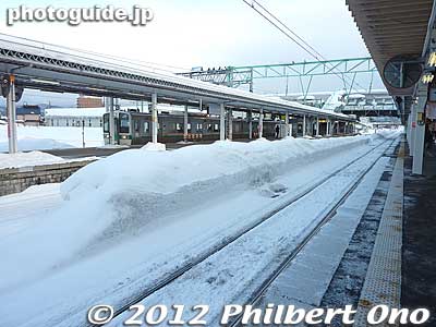 JR Yonezawa Station in winter.
Keywords: yamagata yonezawa station train