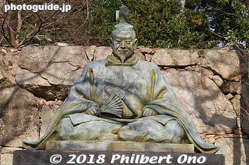 Mori Terumoto (1553–1625) was on the losing side at the Battle of Sekigahara, so his holdings were severely reduced and he had to move from Hiroshima to less central Choshu wher he built Hagi Castle.
Keywords: yamaguchi hagi castle