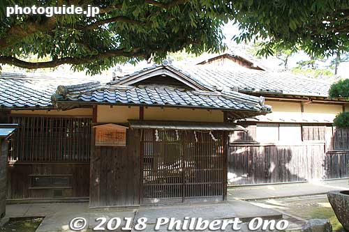 Mori Shigetaka's tea room in his villa.
Keywords: yamaguchi hagi yoshida shoin jinja shrine