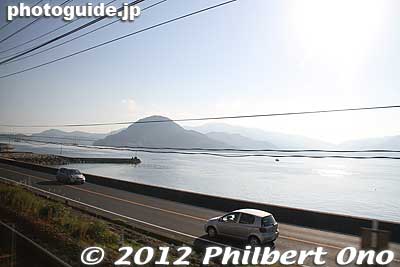 Approaching Obatake Station. Suo-Oshima island is in sight from the train.
Keywords: yamaguchi Suo-Oshima island