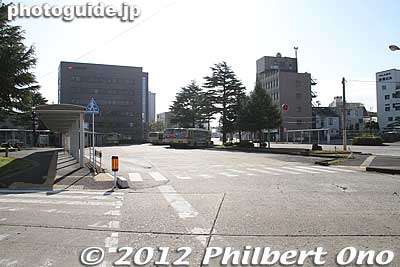 In front of Ube-Shinkawa Station are a few hotels.
Keywords: yamaguchi Ube