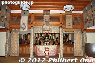 Inside Sorinji temple Hondo.
Keywords: yamaguchi ube Japanese garden Ryushintei Zen buddhist Rinzai Sorinji temple