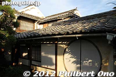 Moon window
Keywords: yamaguchi yanai Muroyano-sono museum traditional townscape