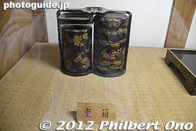Bento lunch boxes for rice.
Keywords: yamaguchi yanai Muroyano-sono museum traditional townscape