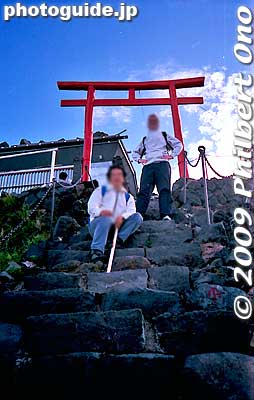 Keywords: yamanashi shizuoka fuji-yoshida climbing mt. mount fuji mountain hiking 