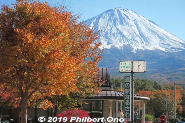 Narusawa is a village near Mt. Fuji and part of Fuji-Hakone-Izu National Park. At the Narusawa Michinoeki Road Station, there are nice views of Mt. Fuji.
Keywords: yamanashi Narusawa mt. fuji